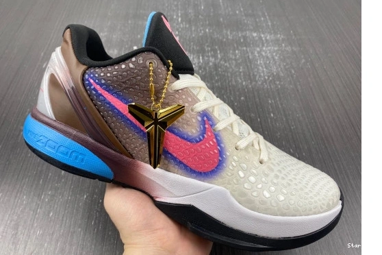 869457-00 6 Protro  Kobe Nike 1001